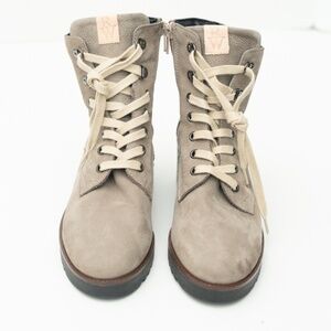 Ron White. New! Vandra Ankle Boot.